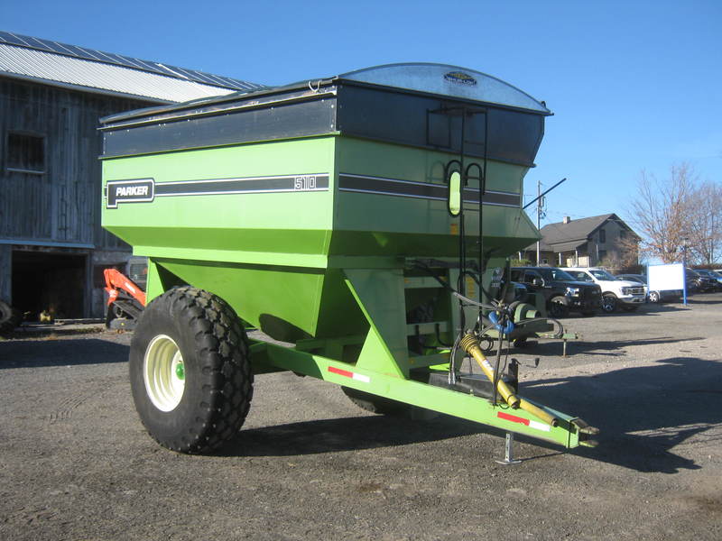 BRYAN'S FARM | Parker 510 Grain Cart